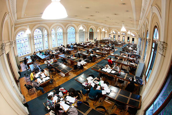 Biblioteca de la Facultad de Ciencias Económicas-UBA
